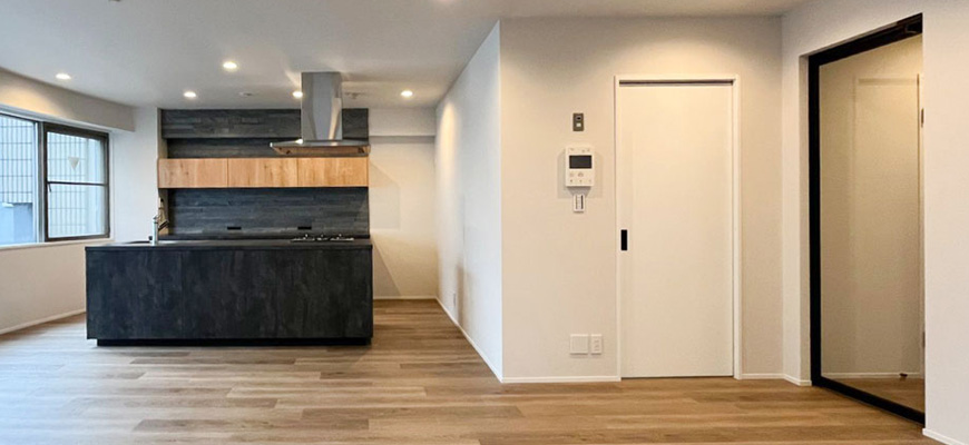 フルリノベーションし、前入居賃料より30万円アップで賃貸した事例‗港区